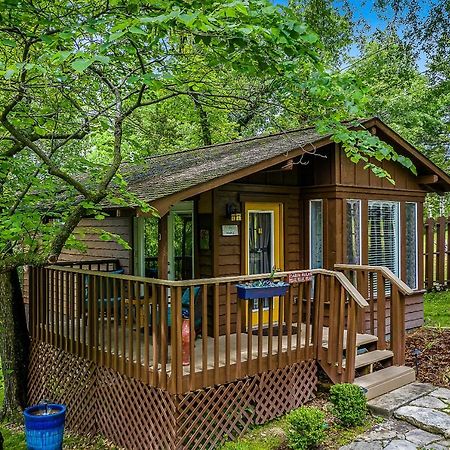 The Woods Cabins ユリーカ・スプリングス エクステリア 写真