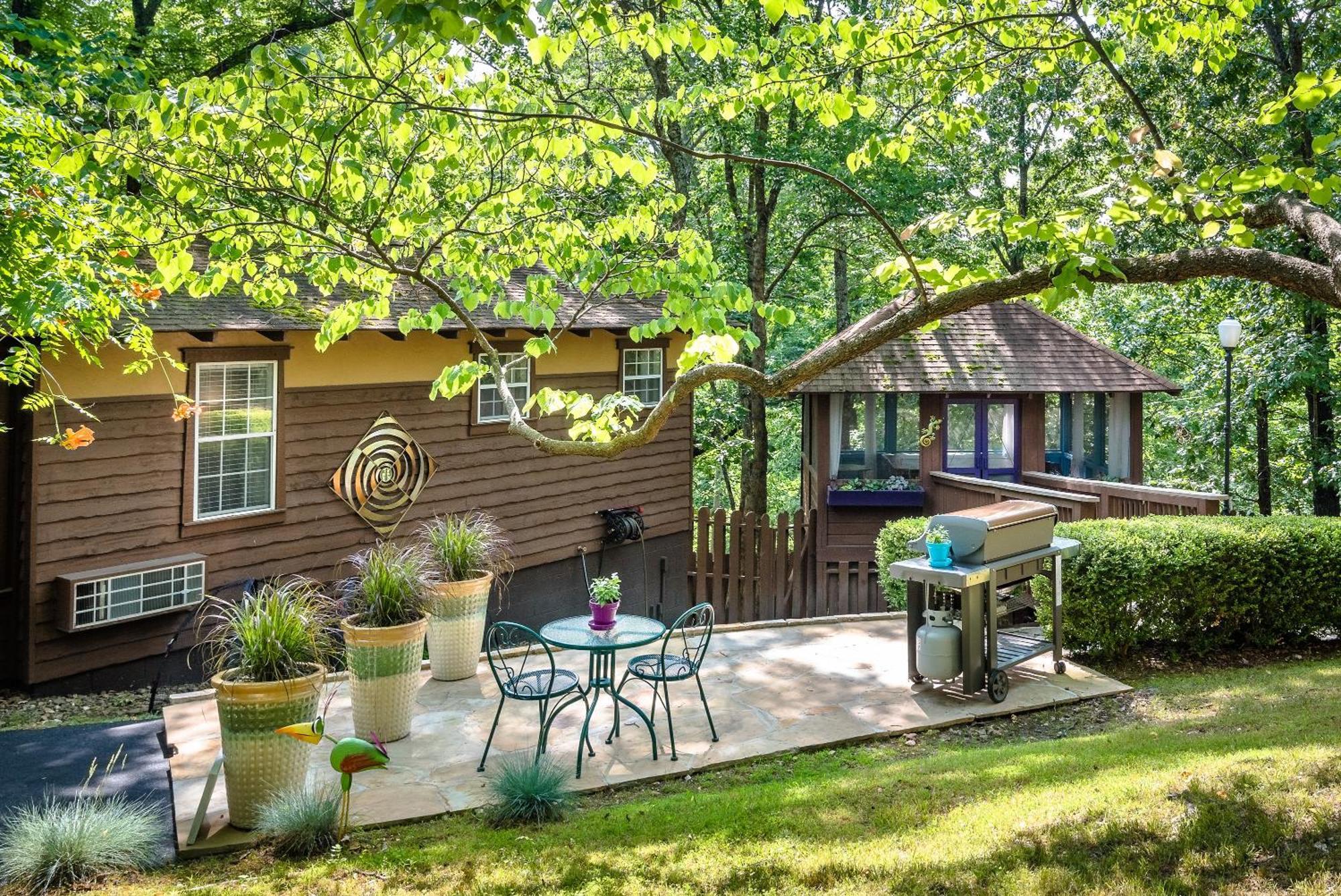 The Woods Cabins ユリーカ・スプリングス エクステリア 写真